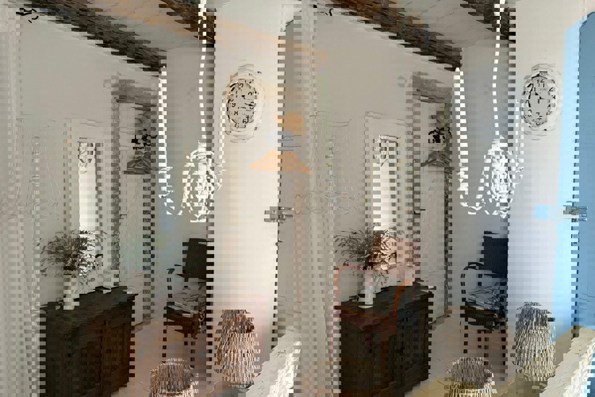 Casa in pietra in centro con vista mare