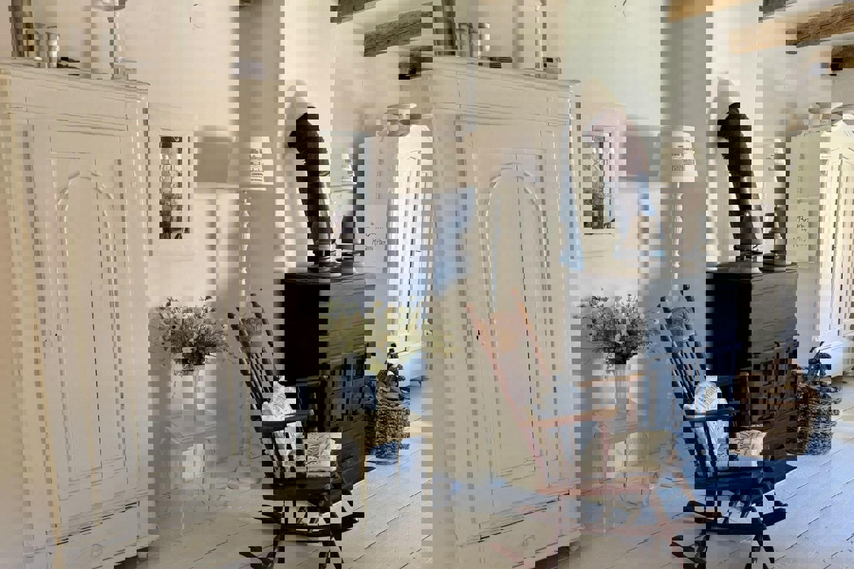 Casa in pietra in centro con vista mare