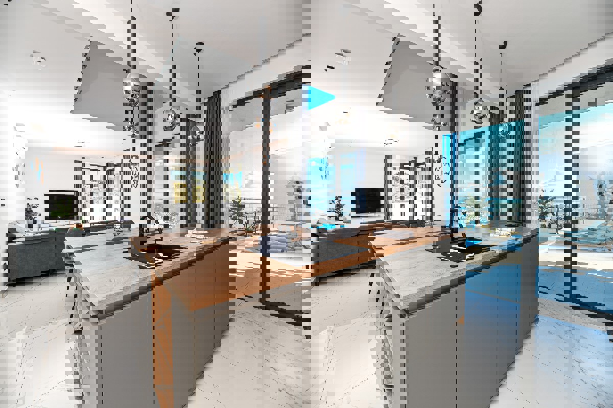 Villa moderna con piscina e vista spettacolare