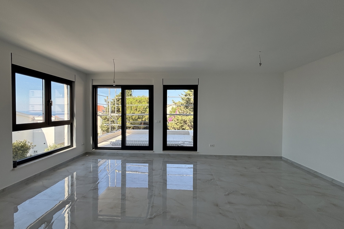 Appartamento di lusso con piscina privata sulla terrazza panoramica