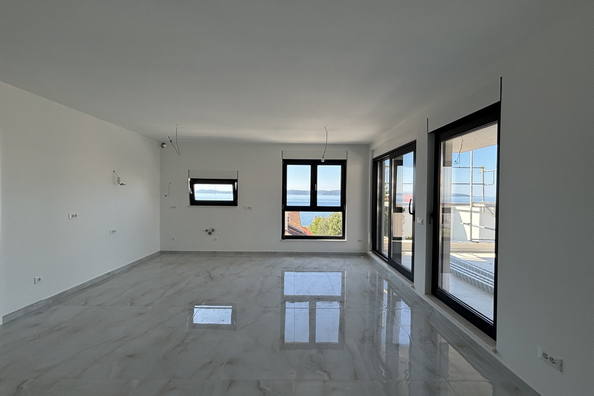 Appartamento di lusso con piscina privata sulla terrazza panoramica