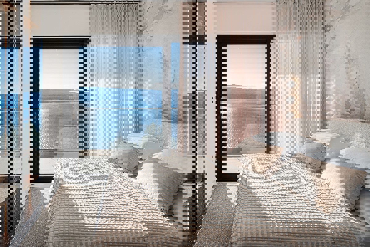 Villa moderna con vista panoramica sul mare