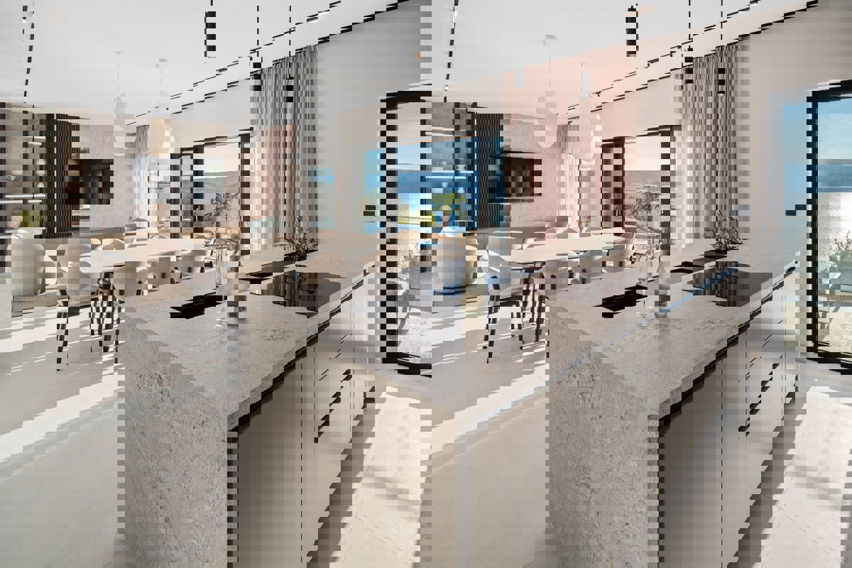 Villa moderna con vista panoramica sul mare