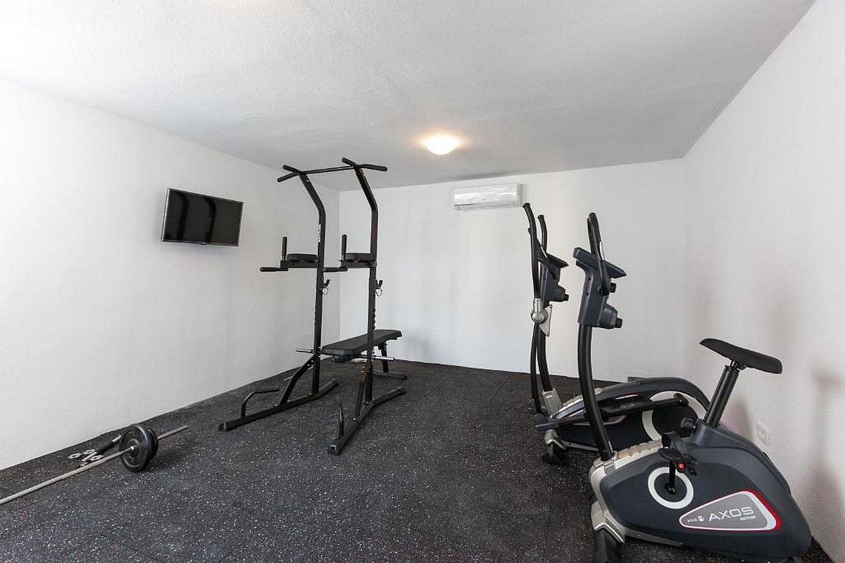 Moderno condominio in prima fila sul mare