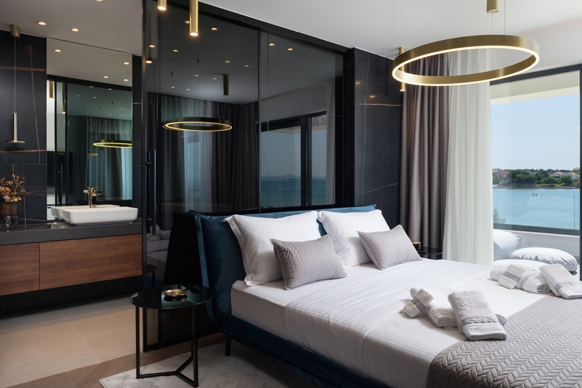 Villa di lusso con piscina in prima fila sul mare