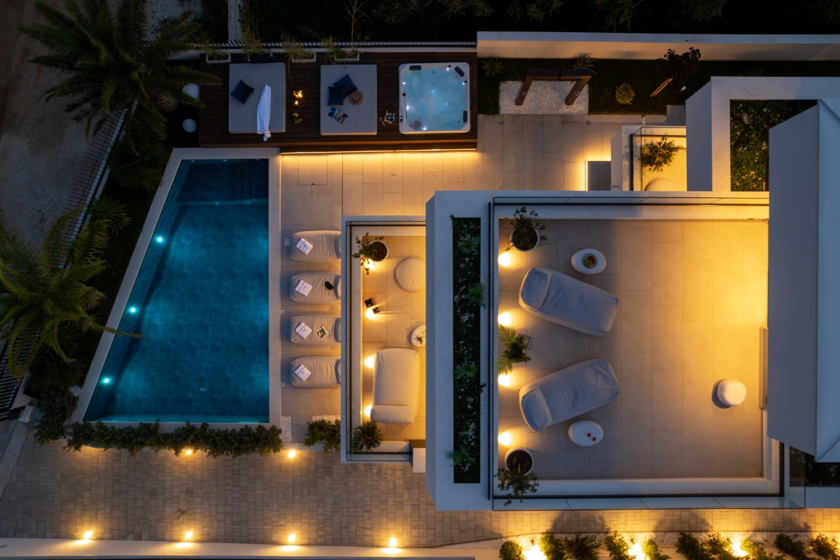 Villa di lusso con piscina in prima fila sul mare