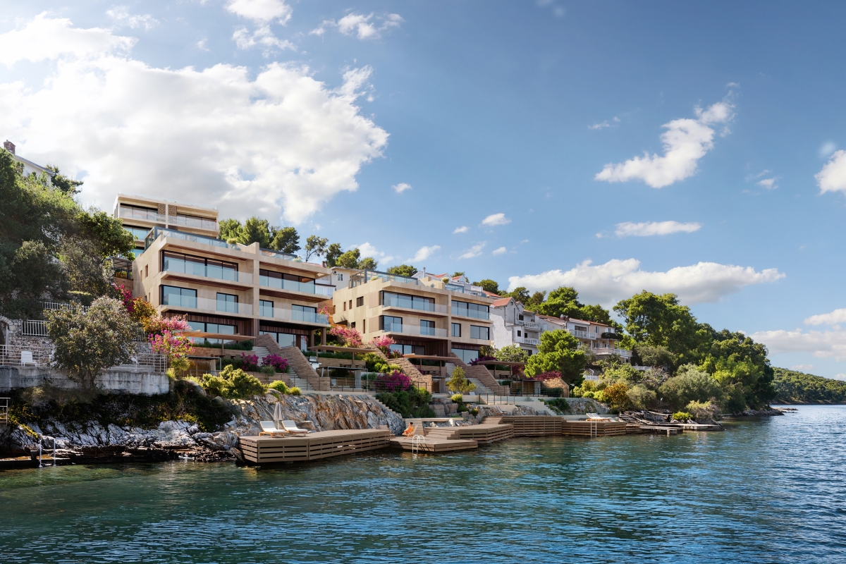 Lussuoso appartamento duplex in prima fila sul mare in posizione eccellente