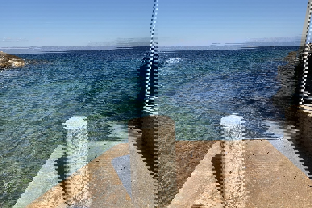 Casa in prima fila sul mare