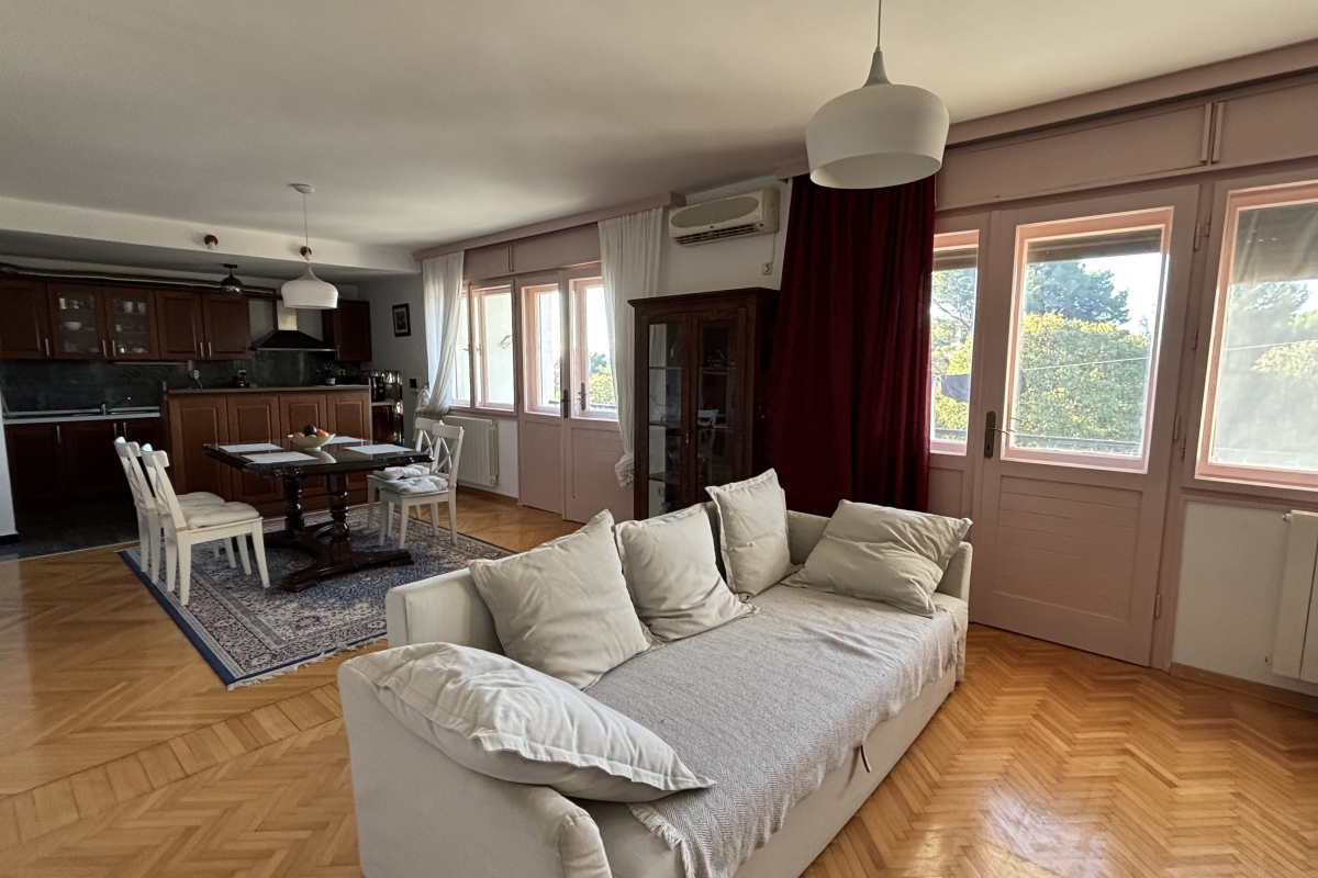 Ampio appartamento in posizione eccezionale