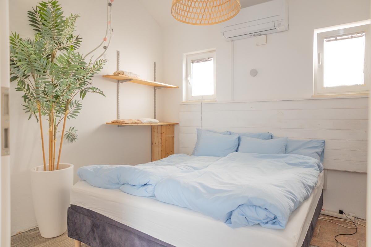 Esclusiva casa in pietra in prima fila sul mare