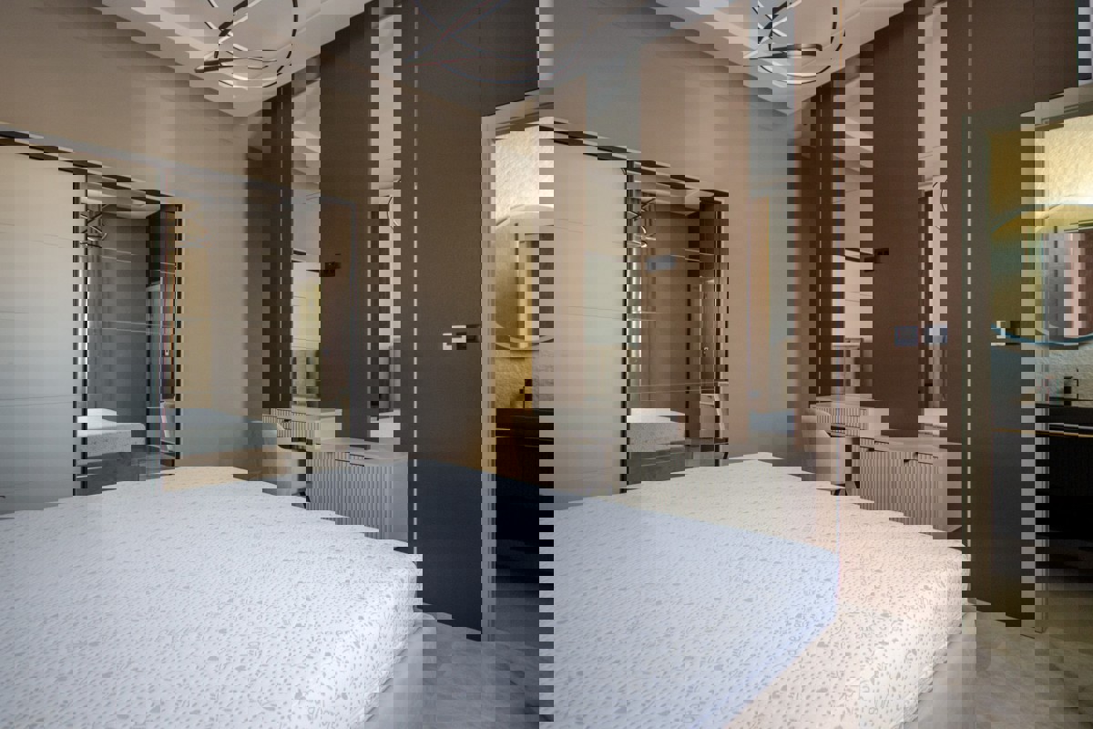 Una spaziosa tenuta con una villa moderna in un ambiente tranquillo