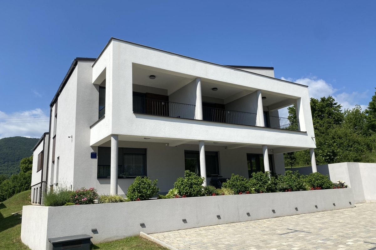 Proprietà turistica attraente vicino a Plitvice