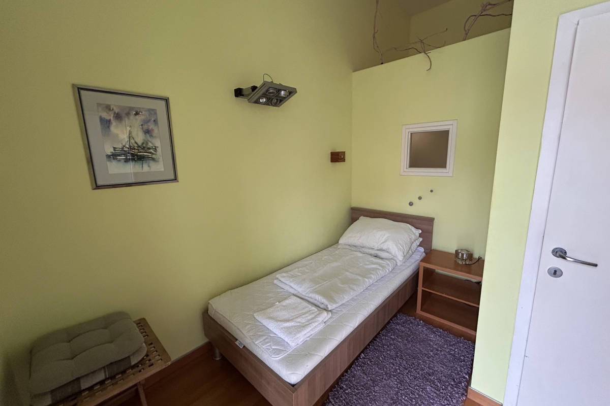 Appartamento arredato con due camere da letto in posizione privilegiata