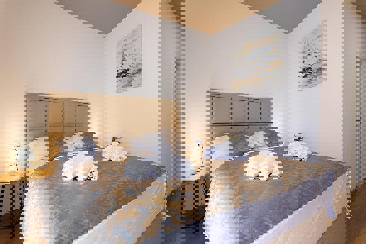 5 unità abitative arredate in stile moderno vicino al centro città