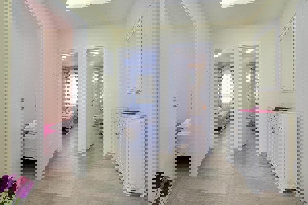 Appartamento con due camere da letto e posto auto