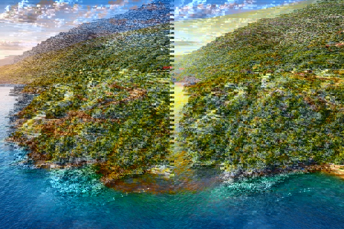 Villa moderna con vista panoramica sul mare