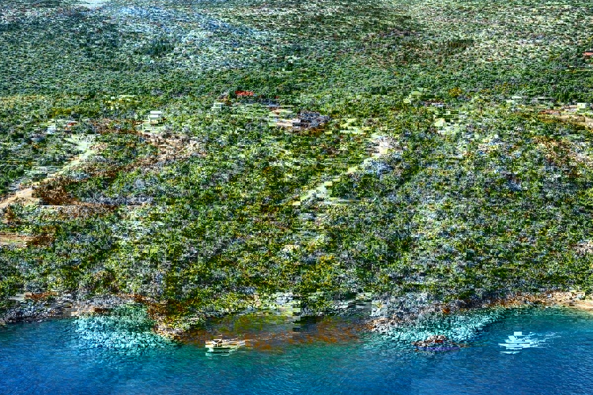 Villa moderna con vista panoramica sul mare