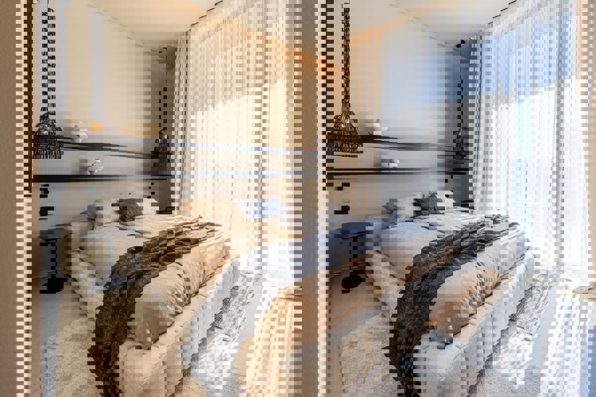 Villa di design con piscina e vista mare