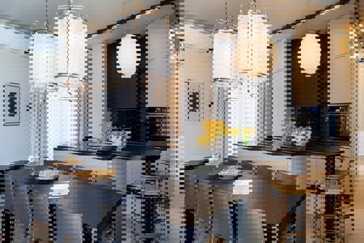 Villa di design con piscina e vista mare