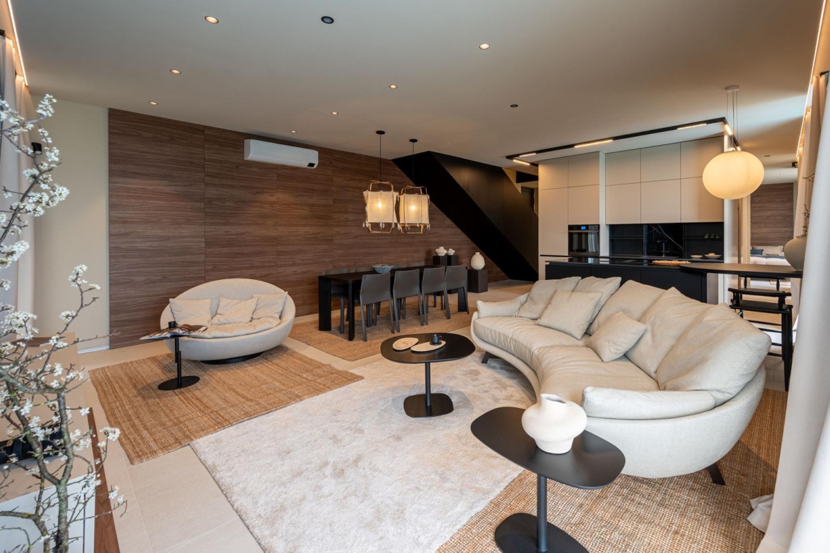 Villa di lusso di design con piscina e totale privacy