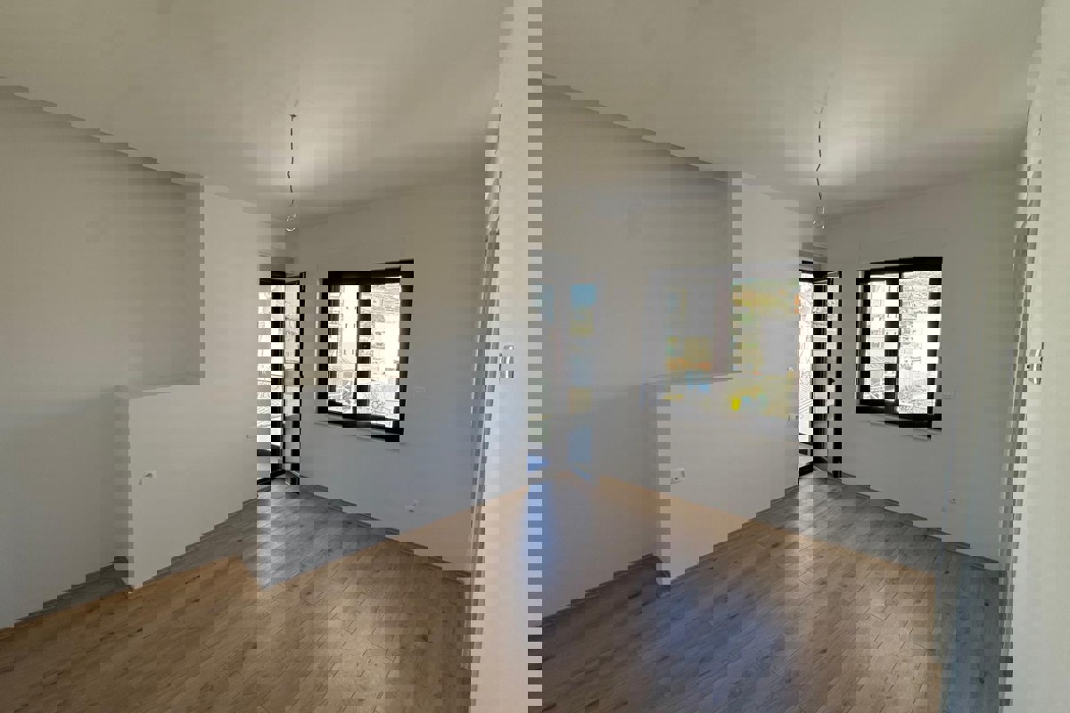 Ampio appartamento duplex in zona tranquilla