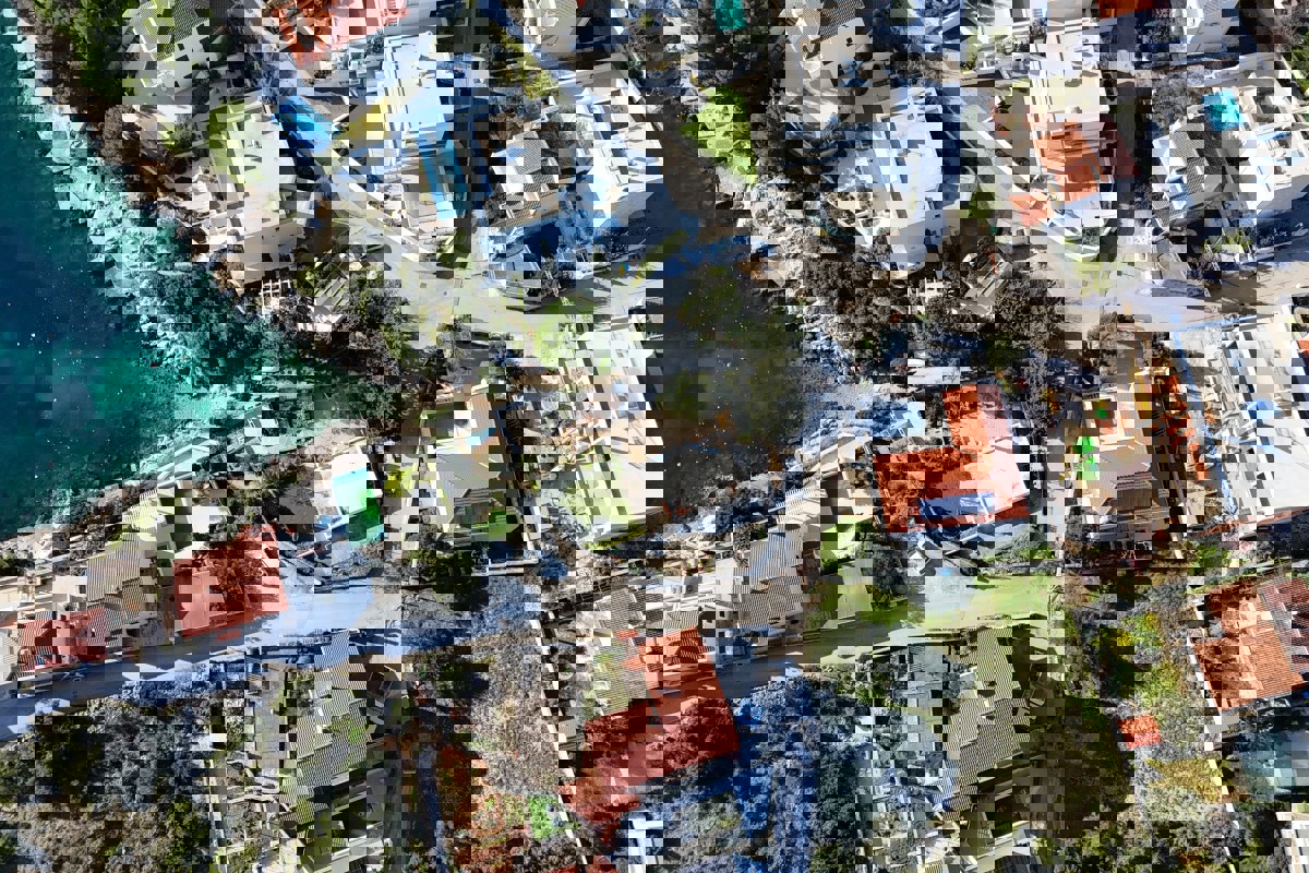 Appartamento con due camere da letto e vista mare in un nuovo edificio