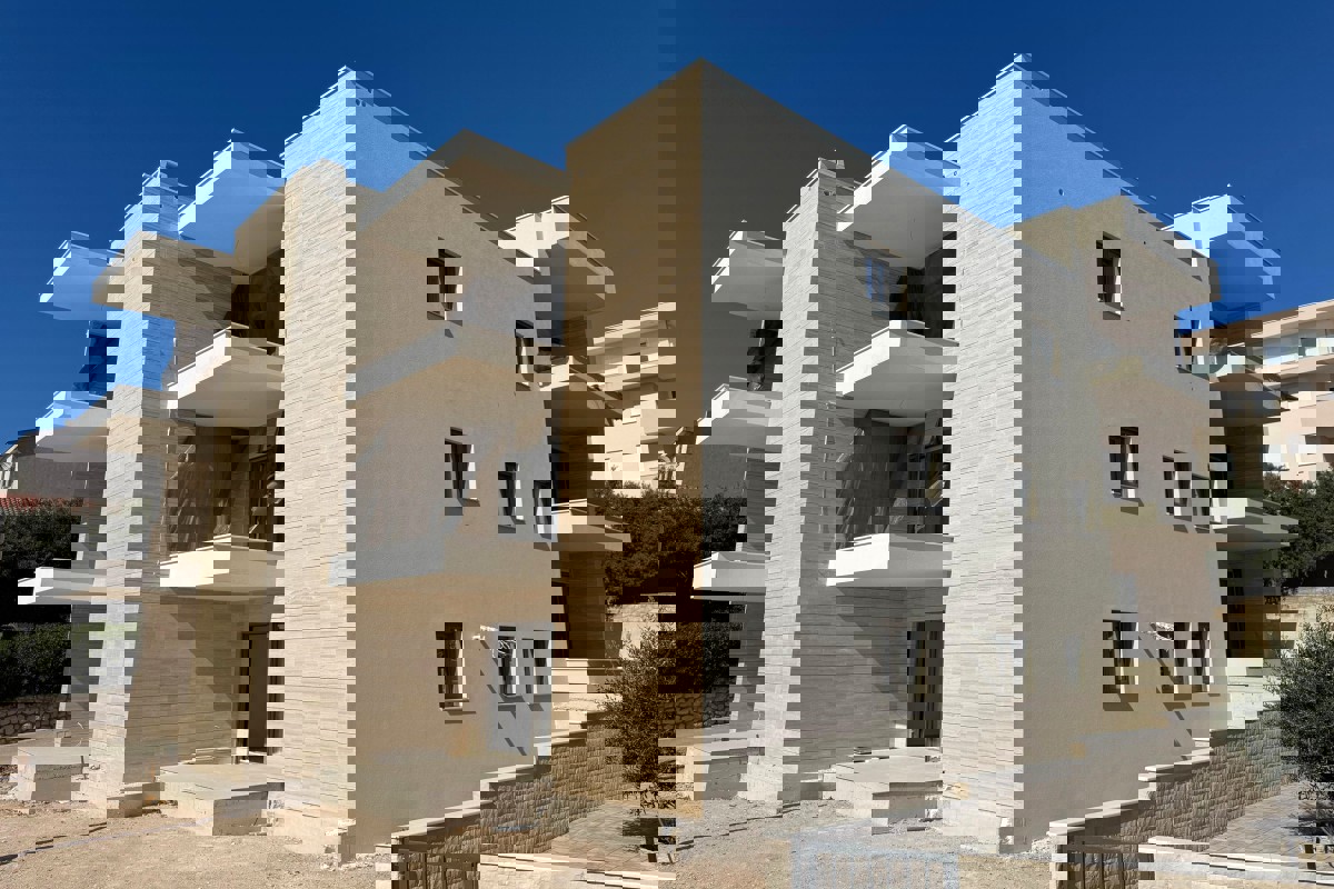 Appartamento bilocale in prima fila sul mare