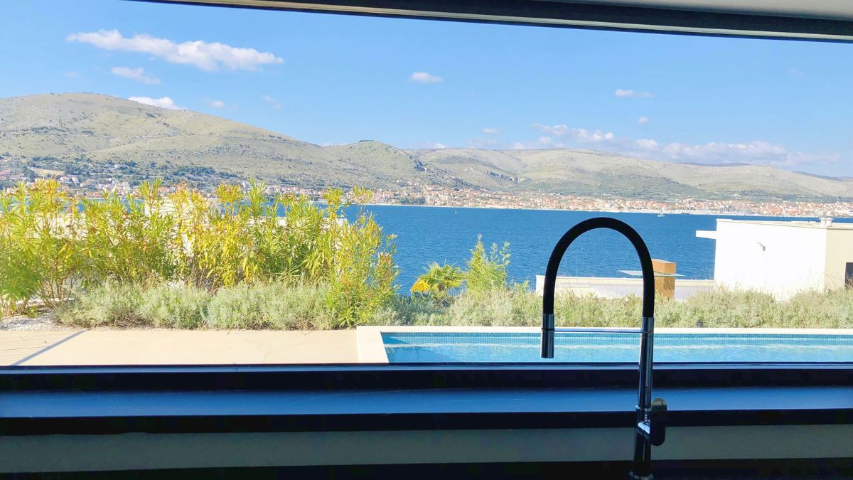 Villa di nuova costruzione con piscina