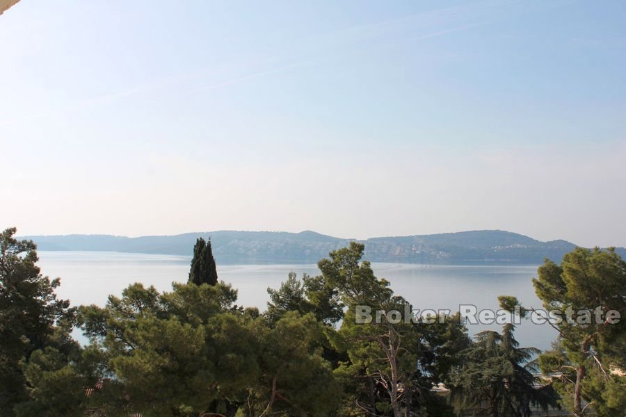 Palazzina con vista mare