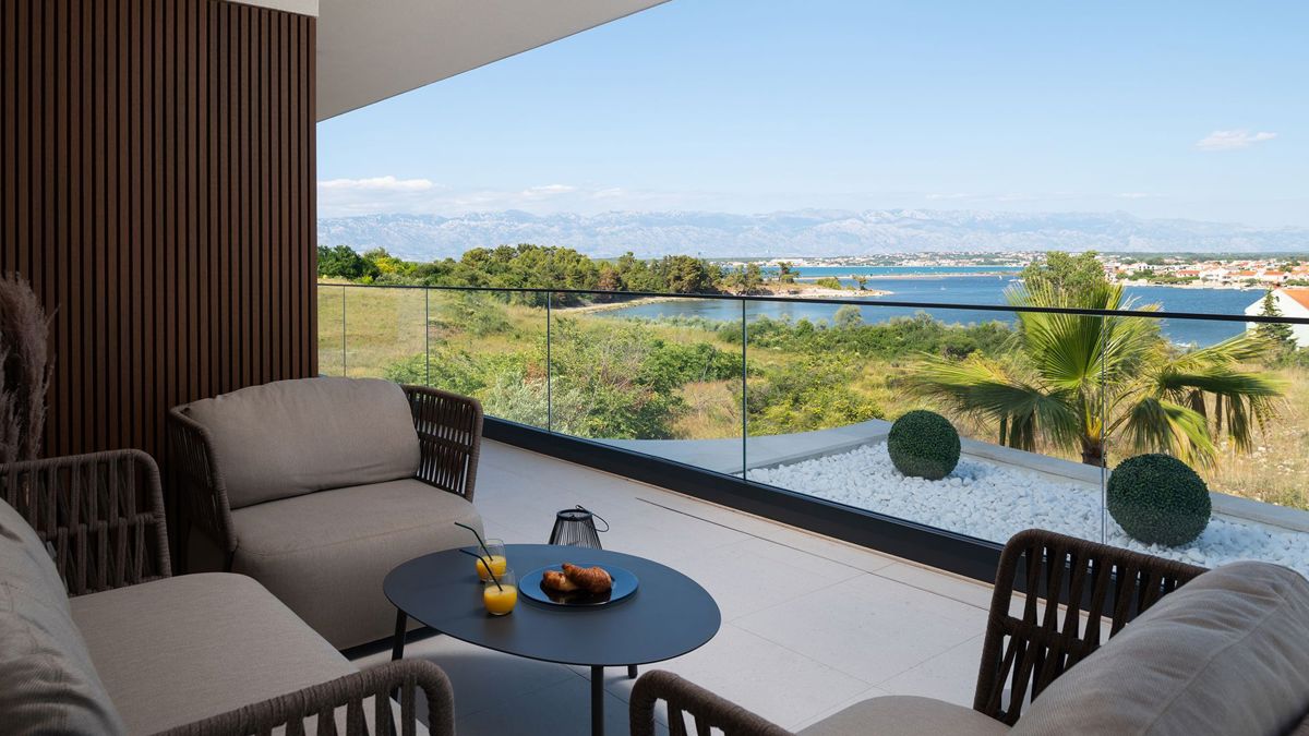 Villa con piscina vicino al mare