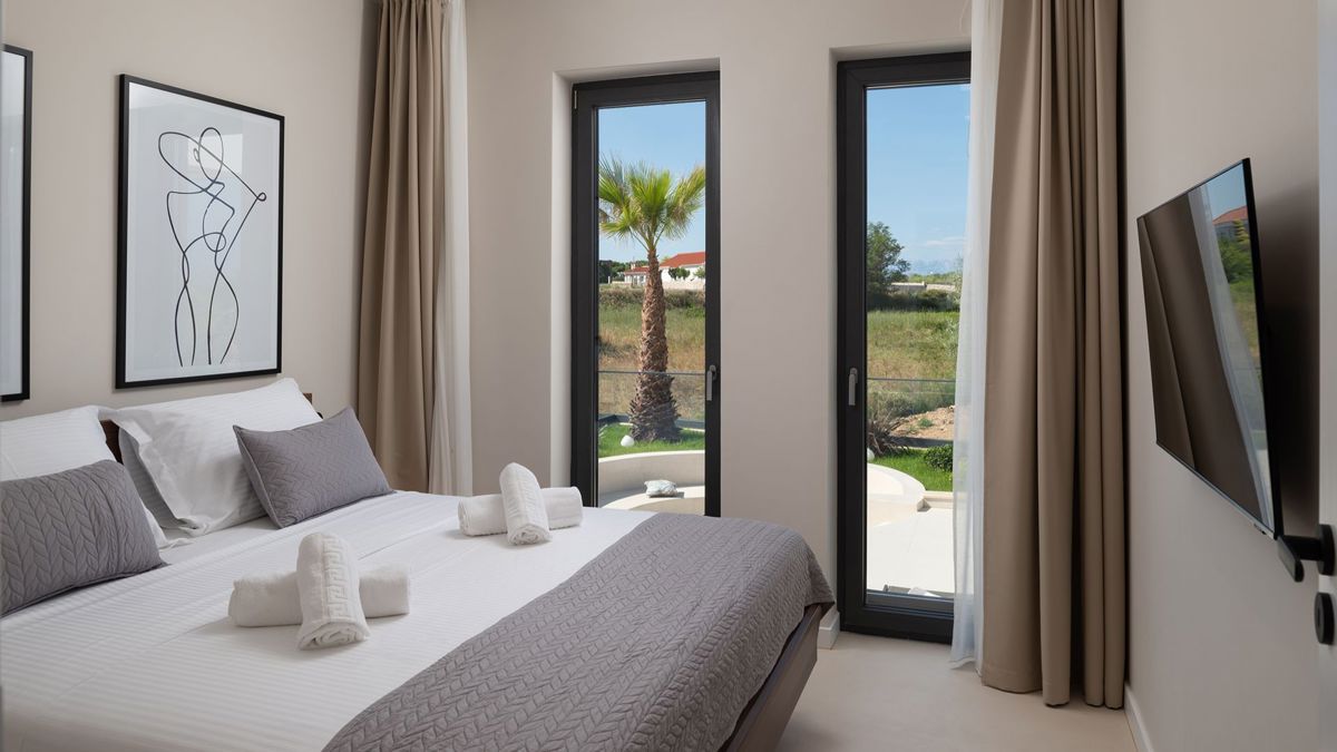 Villa con piscina vicino al mare