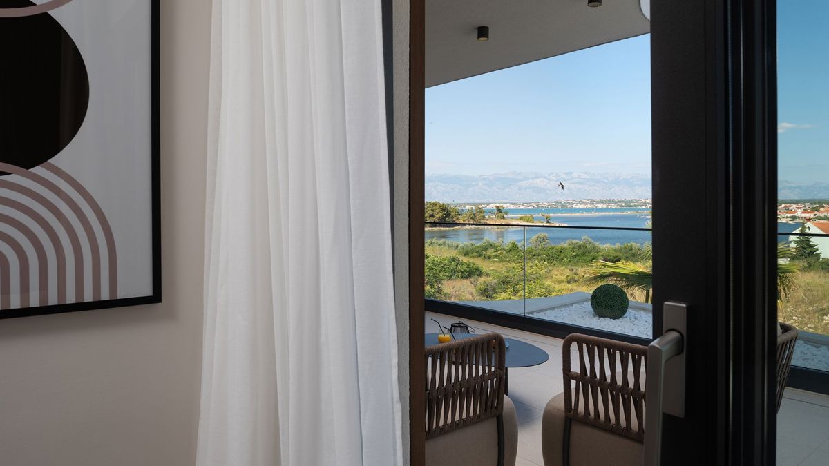 Villa con piscina vicino al mare