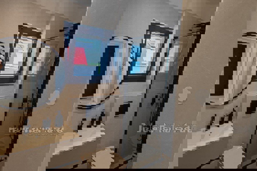 Attico con vista mare