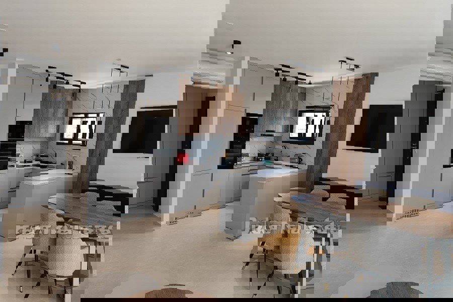 Attico con vista mare