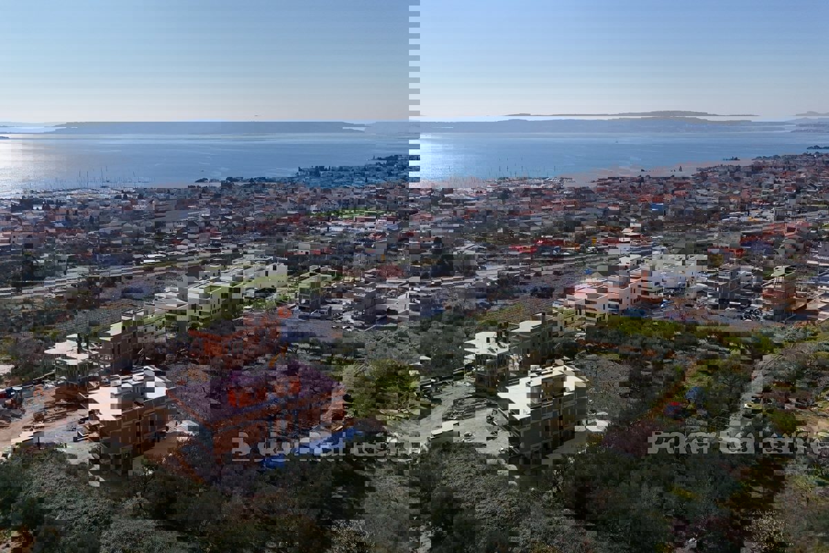 Complesso di ville con vista mare