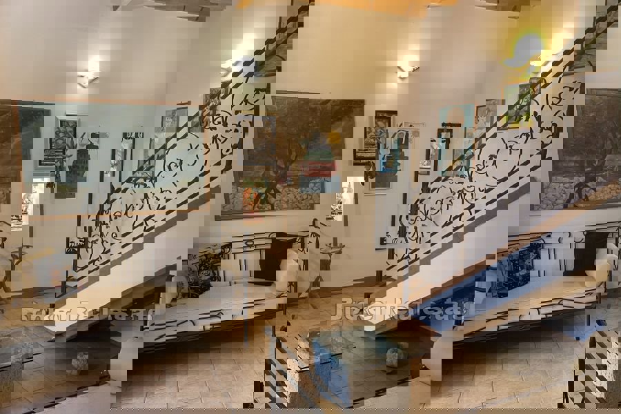 Casa nel centro di un piccolo paese