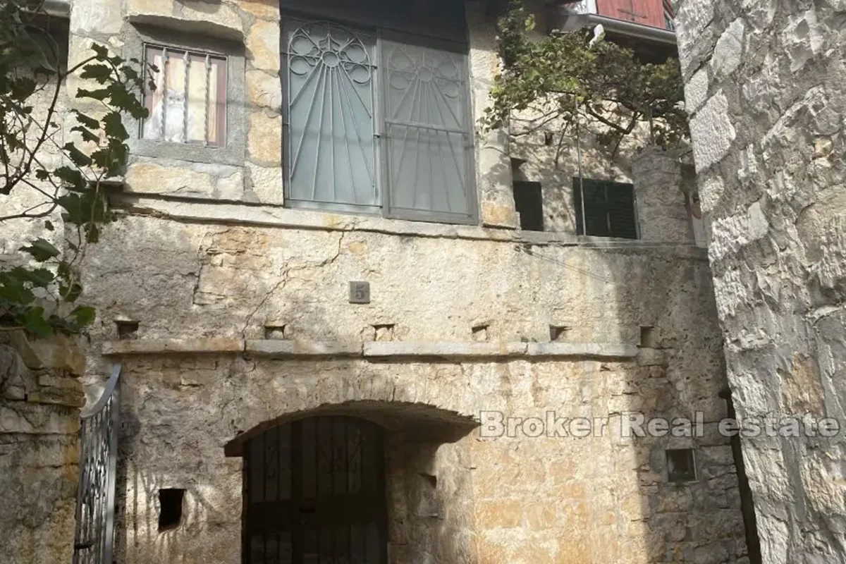 Casa nel centro di un piccolo paese