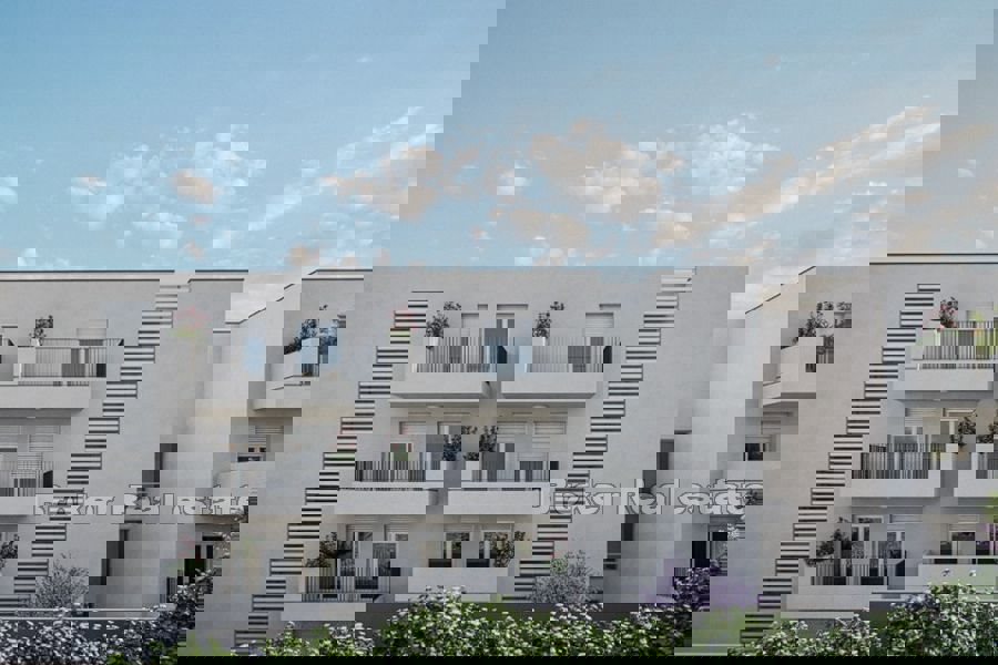 Appartamenti in costruzione con vista mare