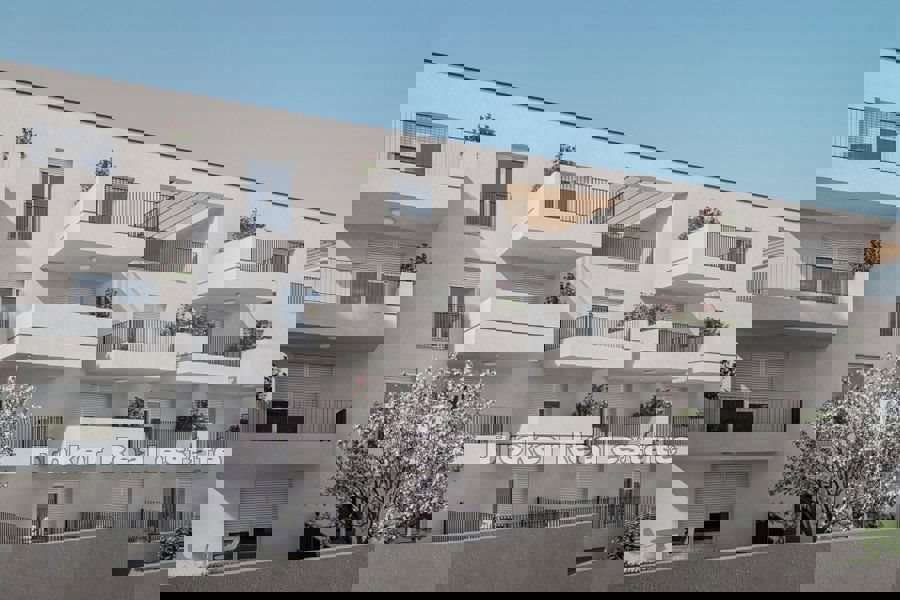 Appartamenti in costruzione con vista mare