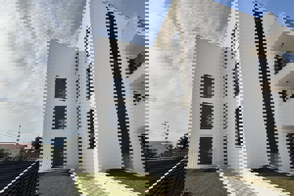 Appartamenti in costruzione con vista mare