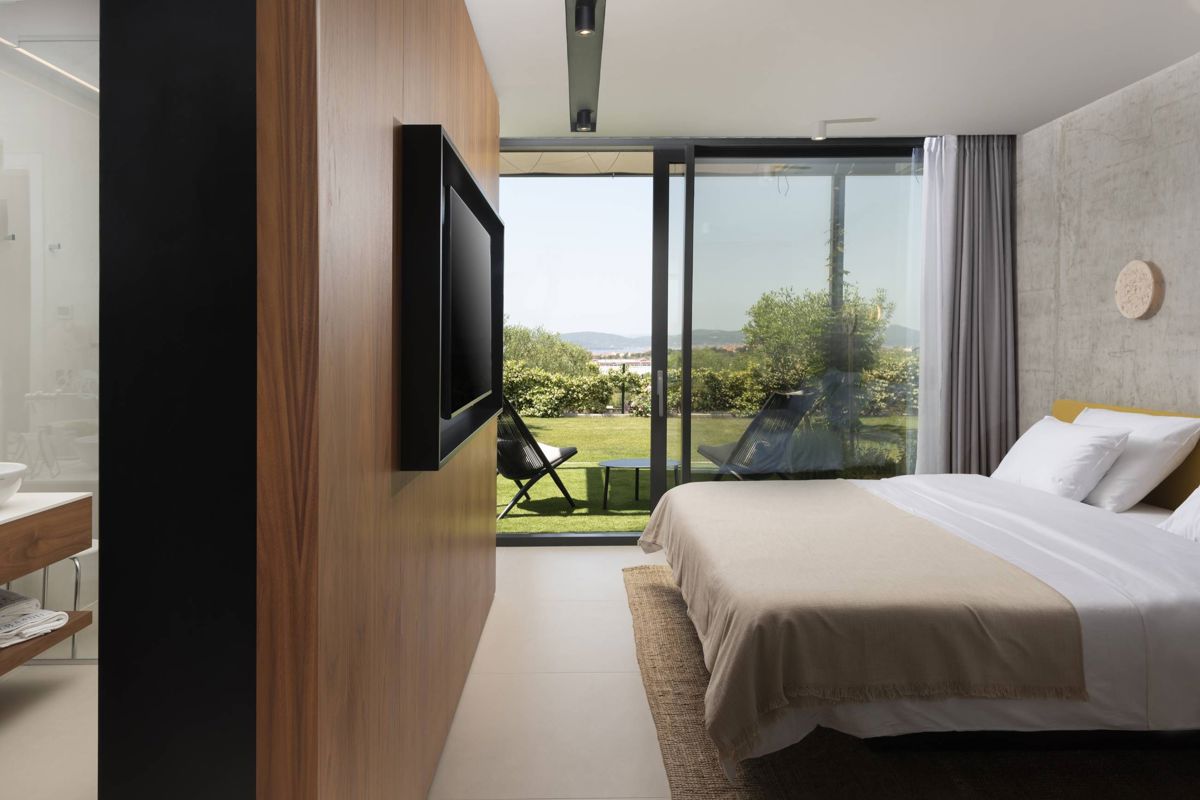 Villa contemporanea con vista panoramica sul mare