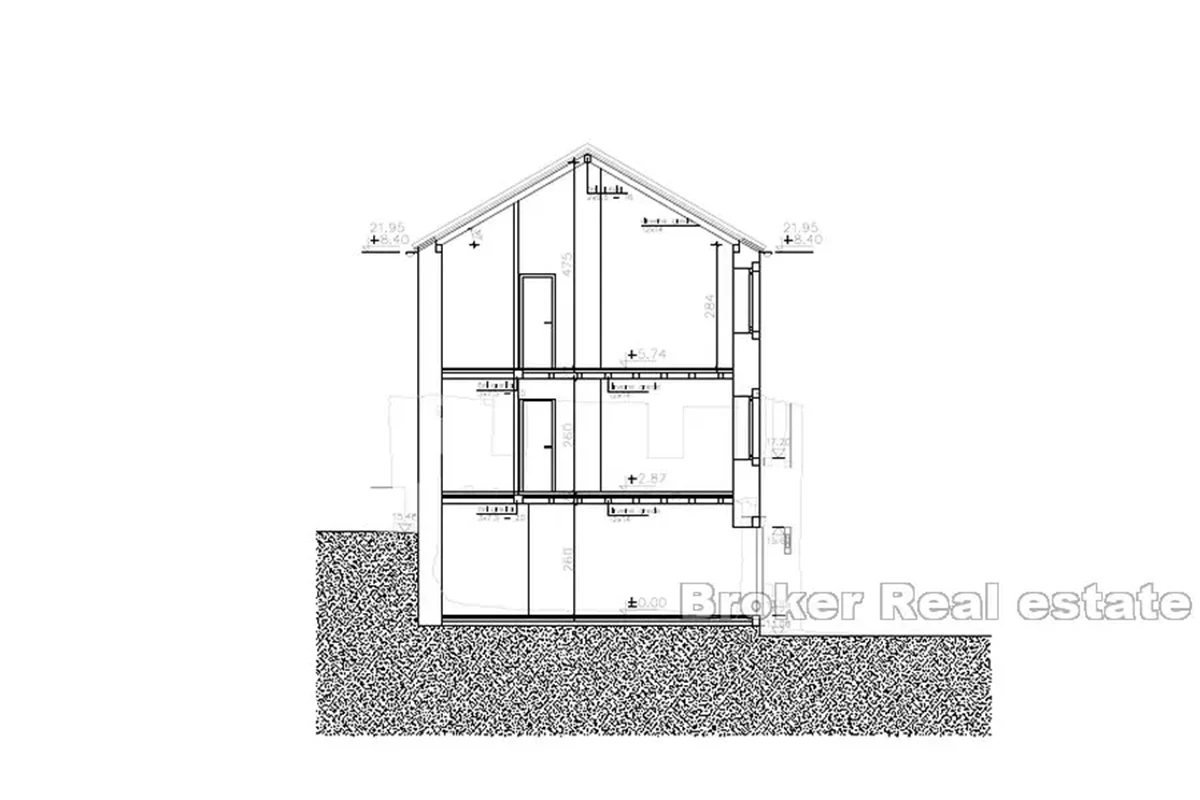 Casa in pietra con vista e progetto di ricostruzione