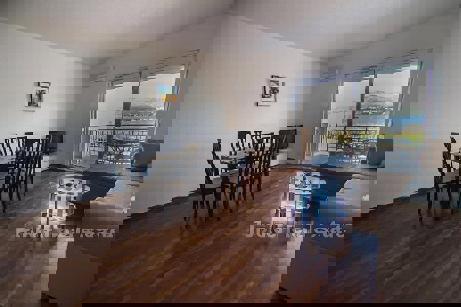 Appartamento con vista sul mare