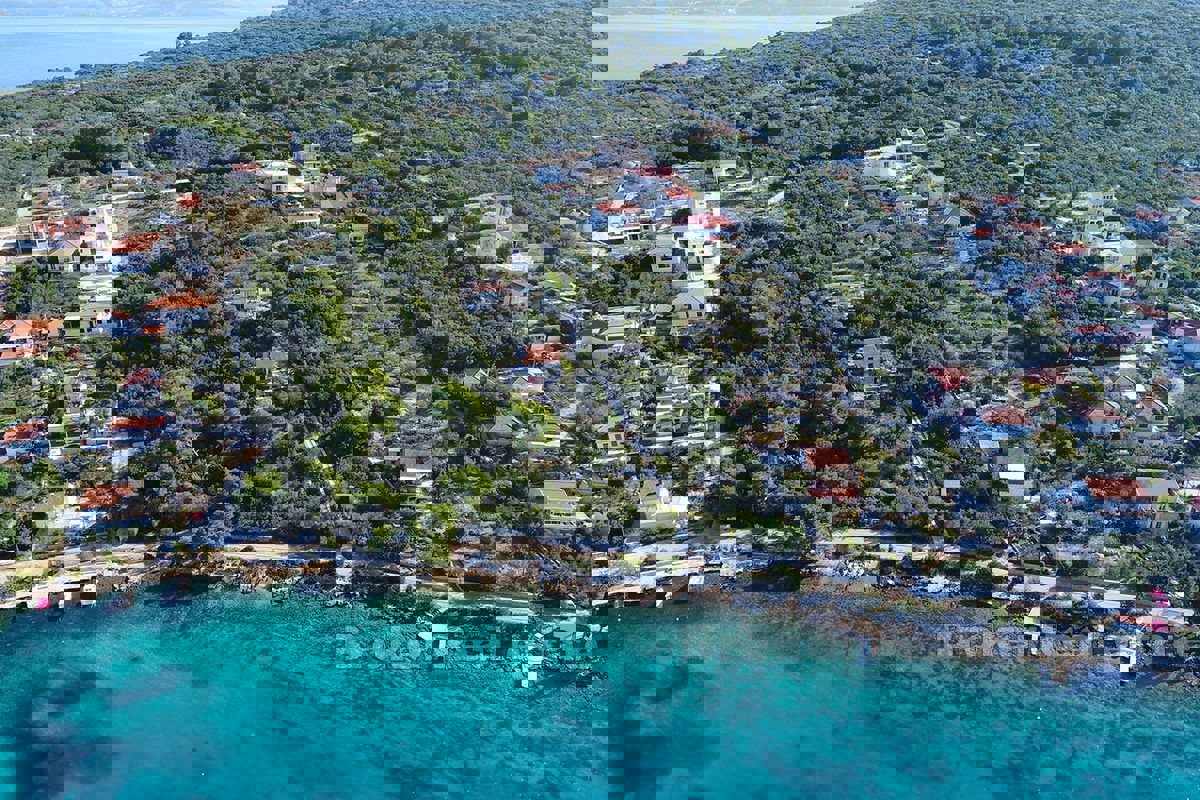 Terreno edificabile in prima fila al mare