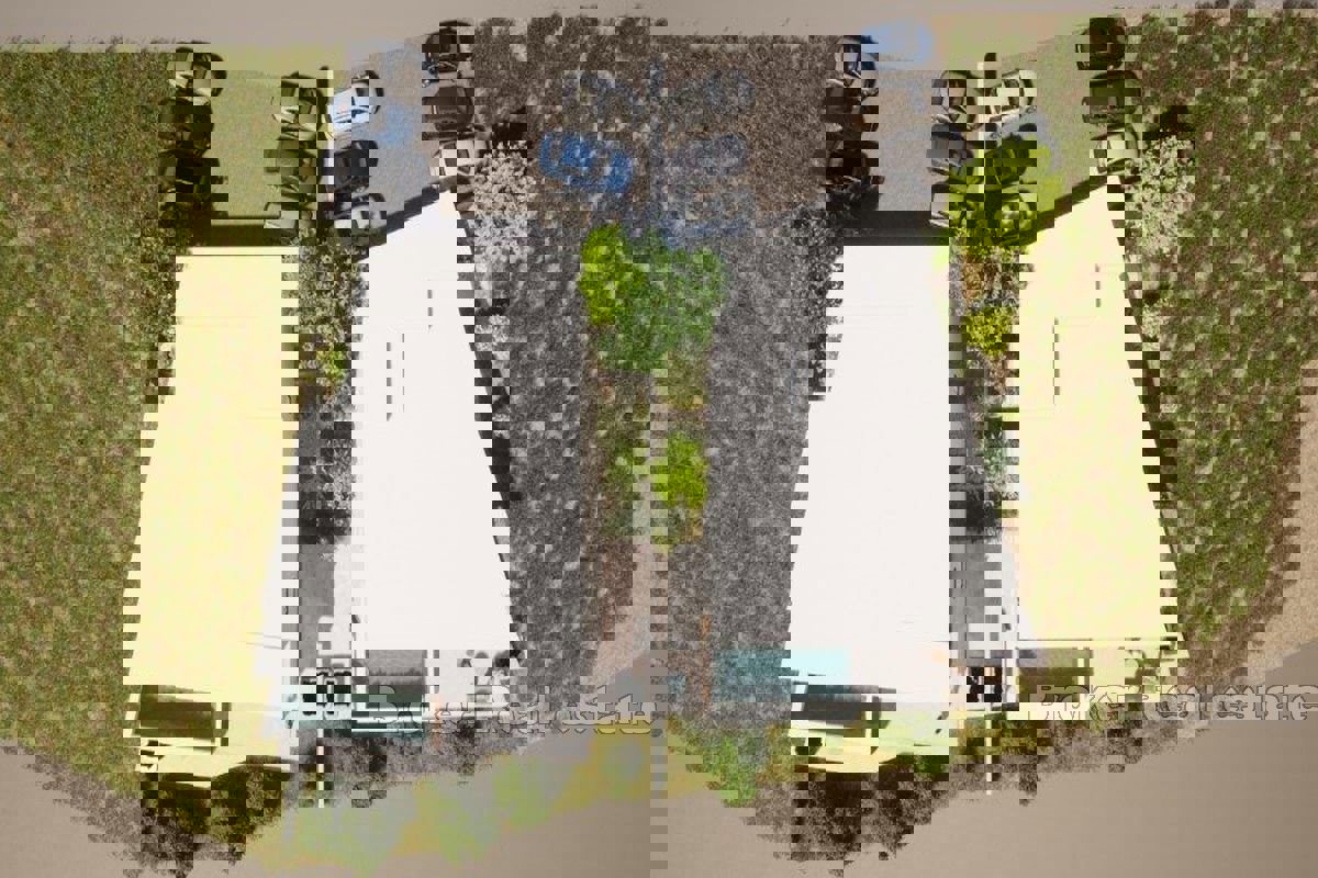 Interessante terreno edificabile con vista sulla baia