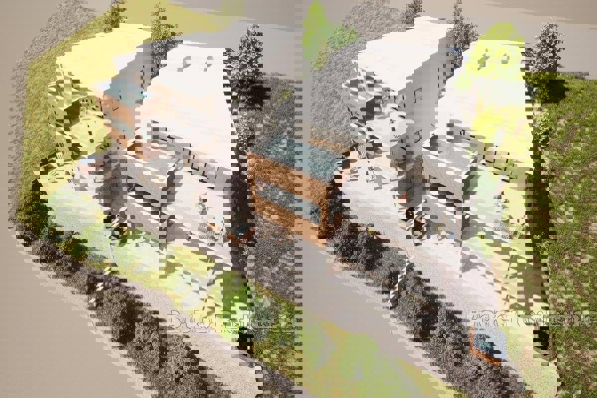 Interessante terreno edificabile con vista sulla baia