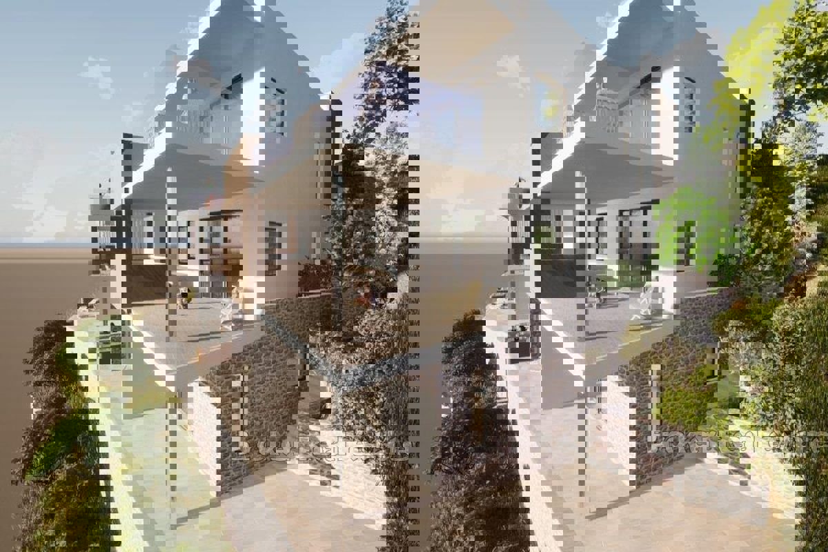 Interessante terreno edificabile con vista sulla baia