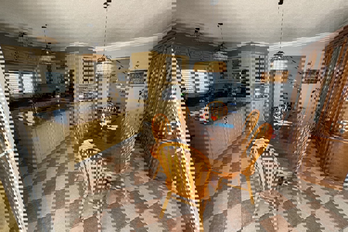 Bellissima villa in prima fila sul mare