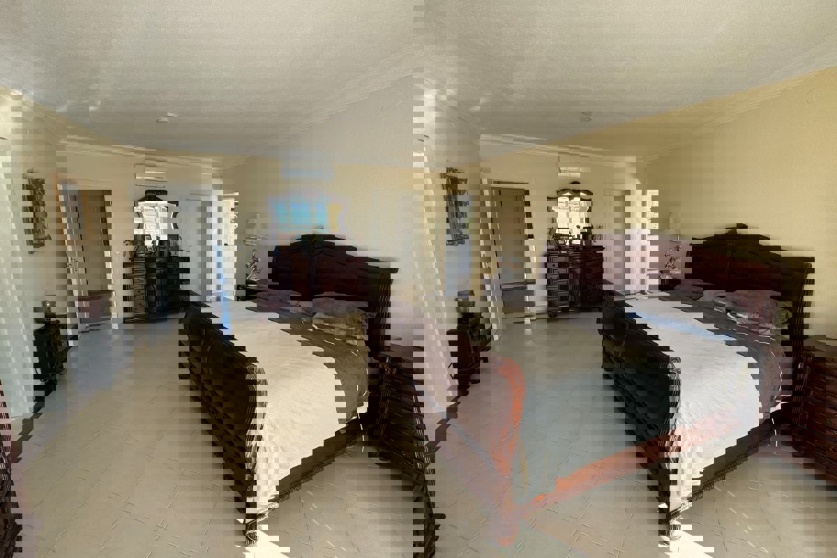 Bellissima villa in prima fila sul mare