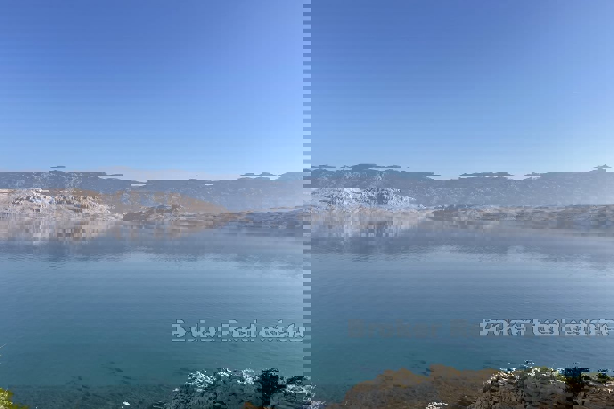 Appartamenti moderni in un nuovo edificio con piscina e vista sul mare